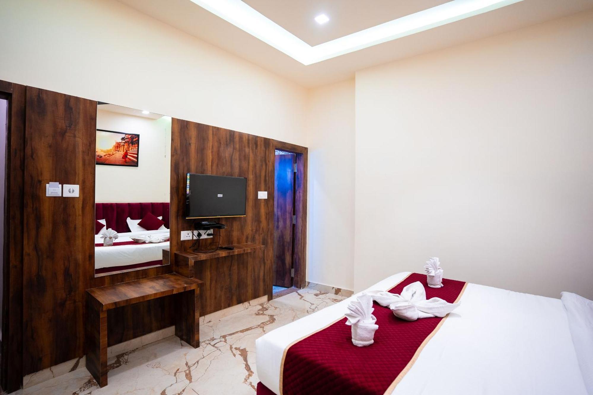 Hotel Jsr Kedar Varanasi Bagian luar foto