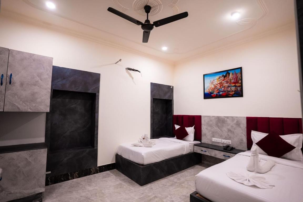 Hotel Jsr Kedar Varanasi Bagian luar foto