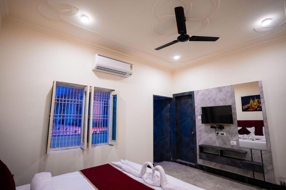 Hotel Jsr Kedar Varanasi Bagian luar foto