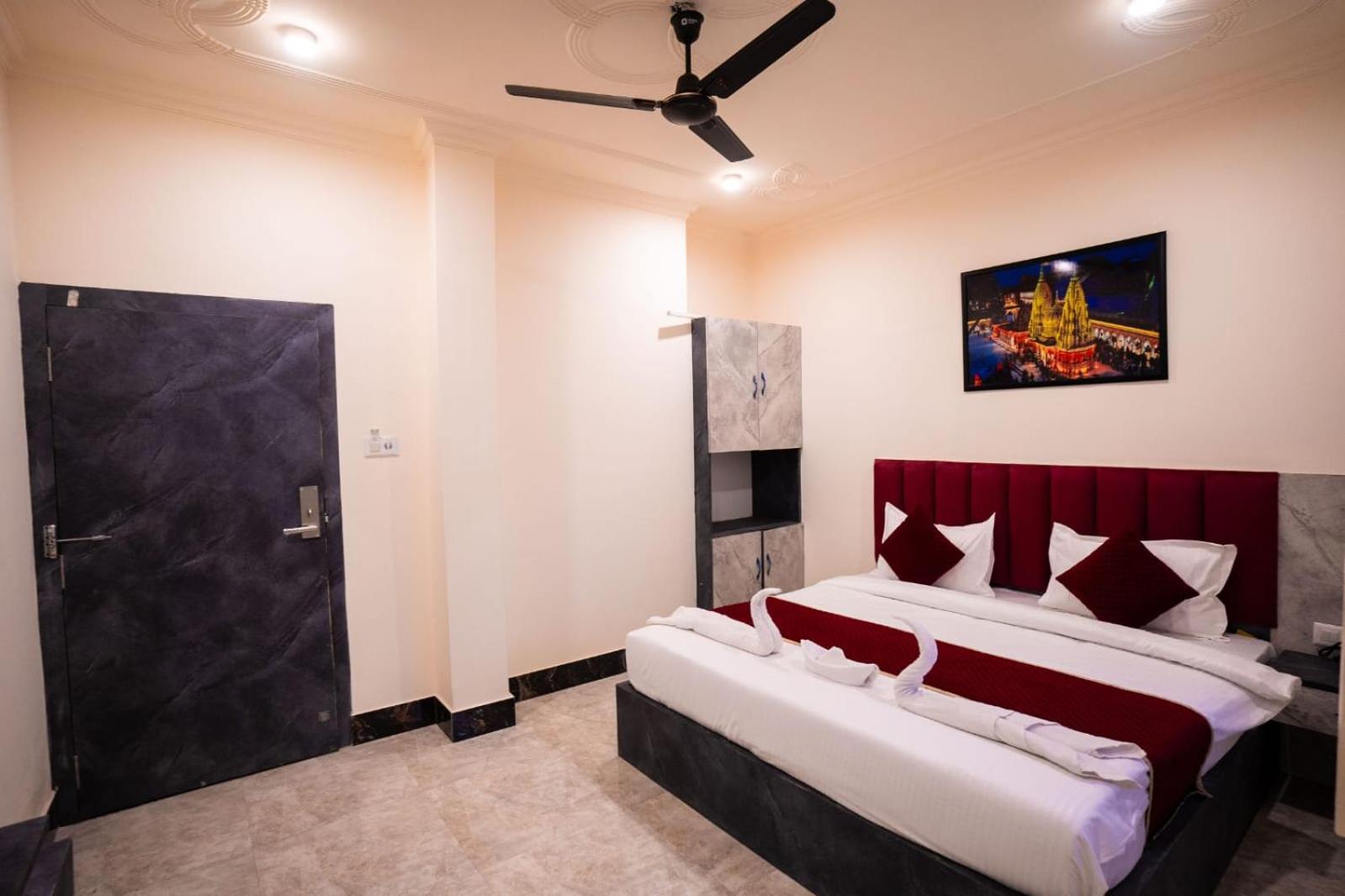 Hotel Jsr Kedar Varanasi Bagian luar foto